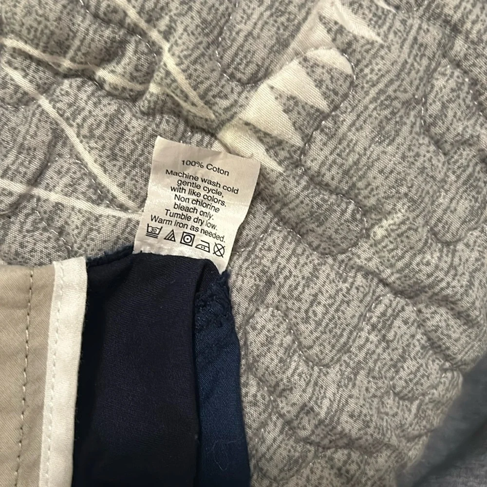 Y5. Sz:12, large,lg,L. J.crew. Dark Navy blue shorts. Dressy